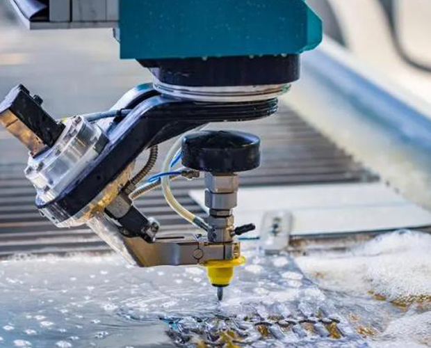 Water jet cutting equipment Water jet cutting equipment